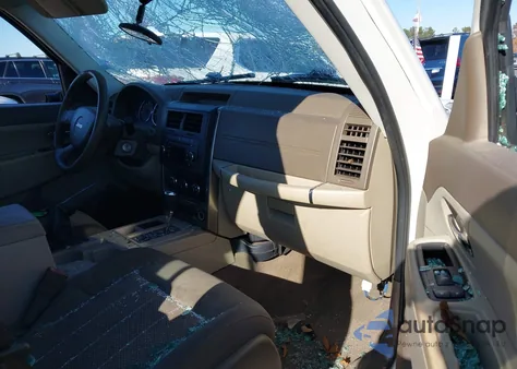 2010 Jeep Liberty Sport из США, поврежденный, VIN 1J4PP2GK6AW112145